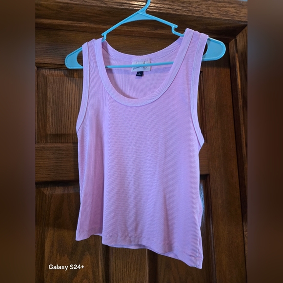 Universal Thread Pink Tank Top - Picture 2 of 8